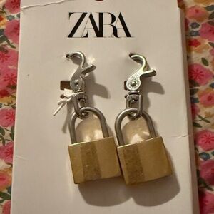 Zara earrings key lock
